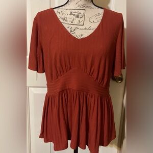 NWT Ladies Size 0 L12 Torrid Vneck Blouse